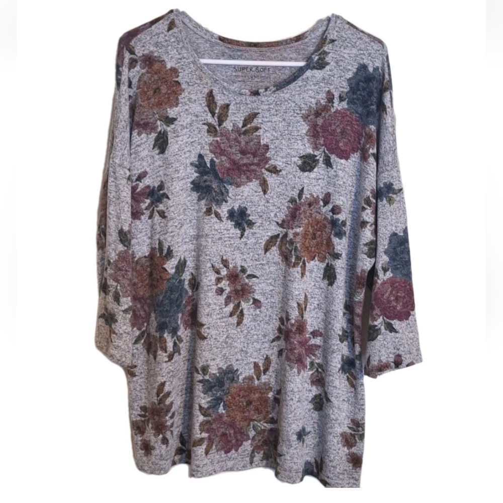 Torrid Super Soft Plush Knit Tunic Or Top Shirt Grey Red Floral Plus Size 1